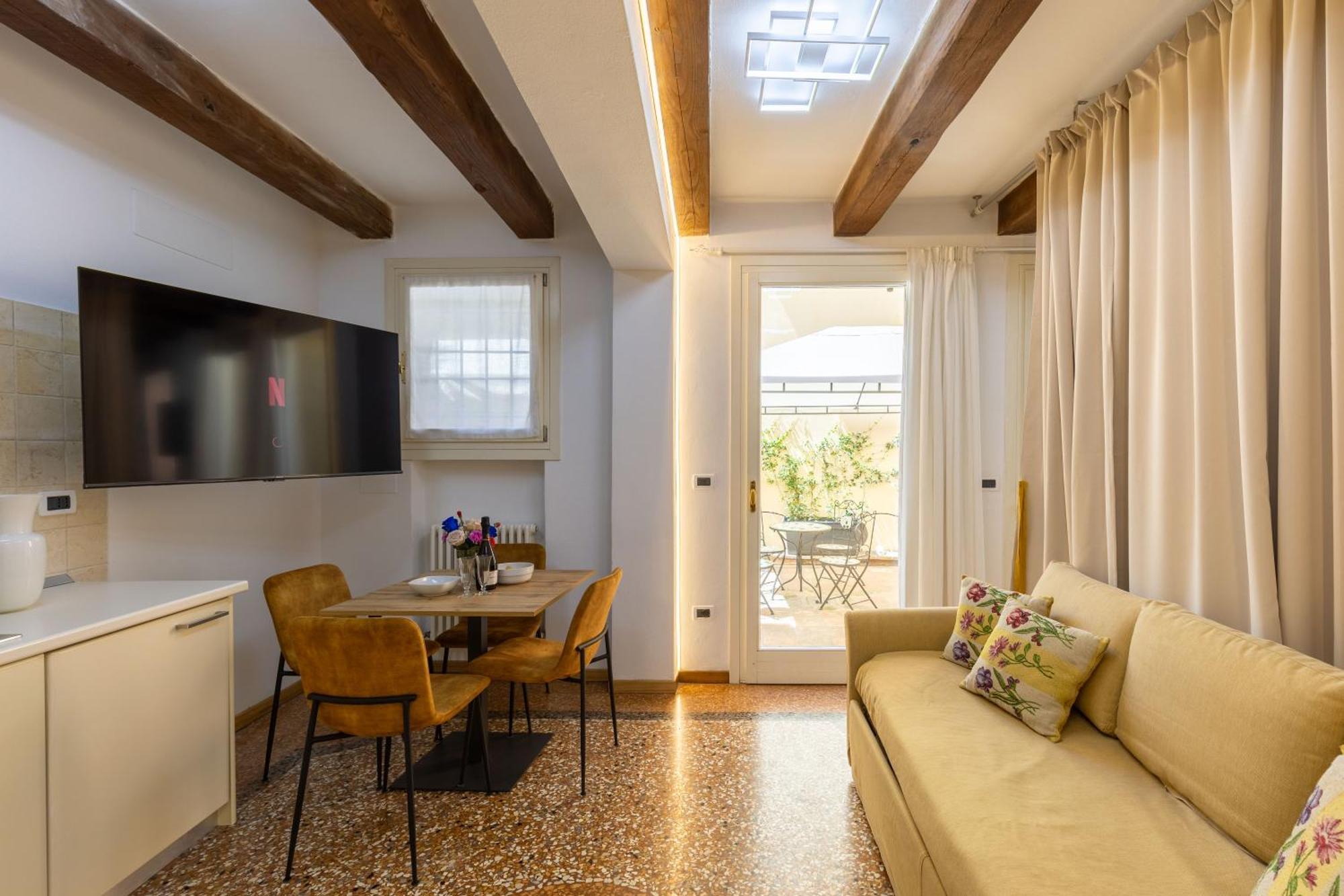 Frassinago Deluxe Suites-Bolognarooms Экстерьер фото